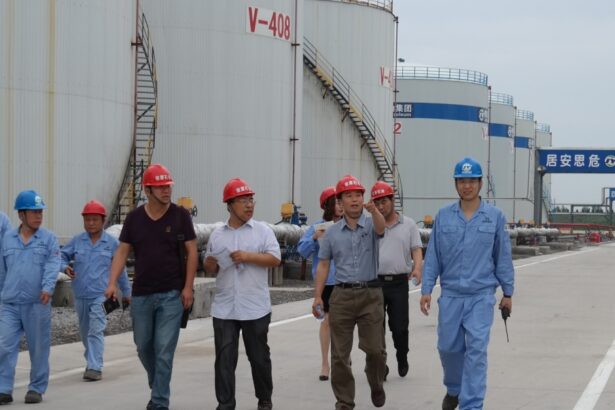 Korean Customers are visiting the factory of Junyuan Petroleum Group